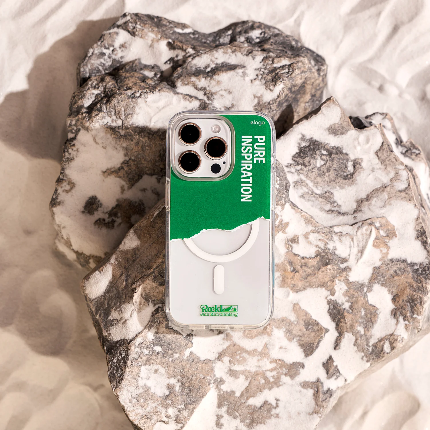 elago X Rockland MagSafe Hybrid Case - Image 8